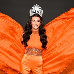 SHERRI HILL Swarovski crystals custom one of a kind size 0.